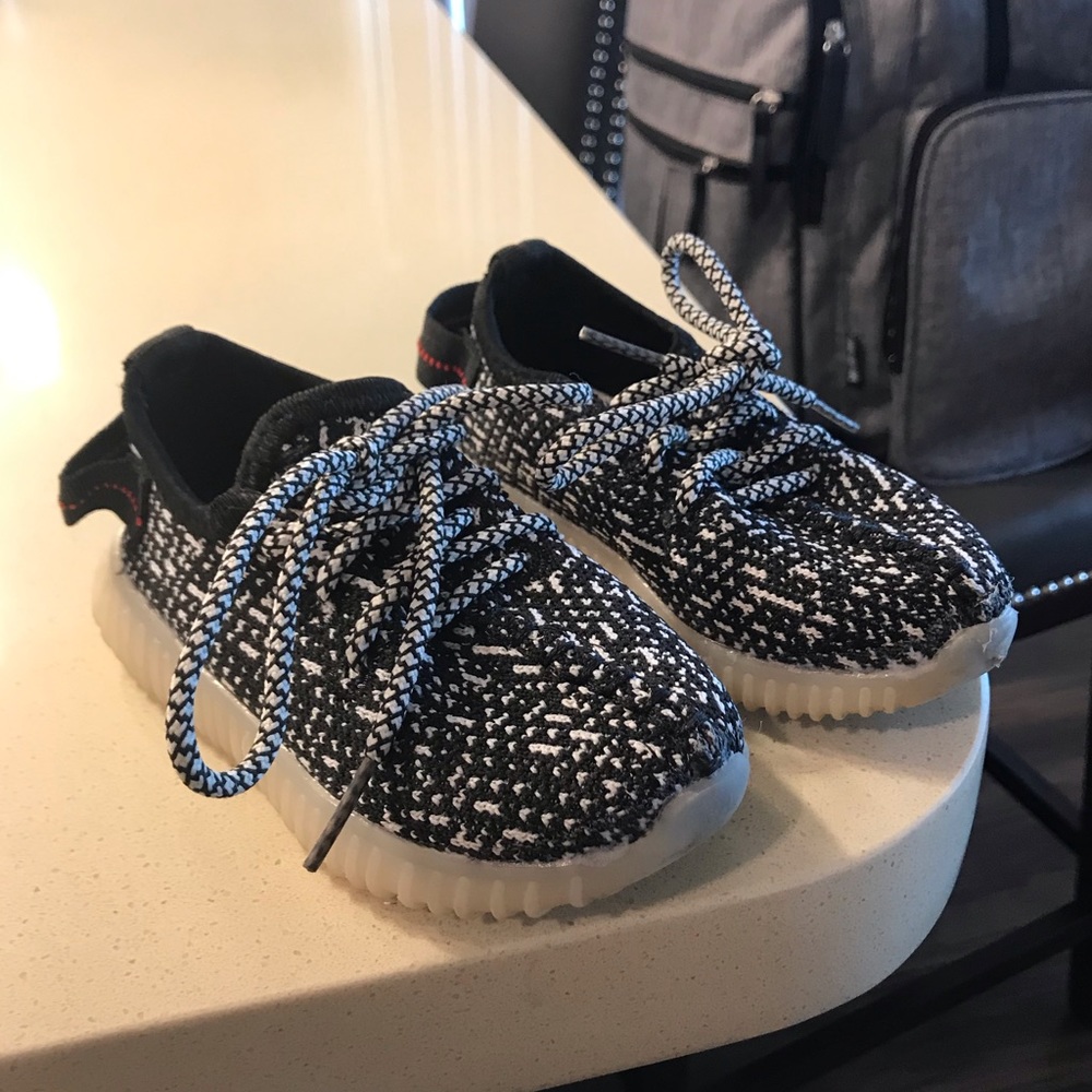 Toddler shoes